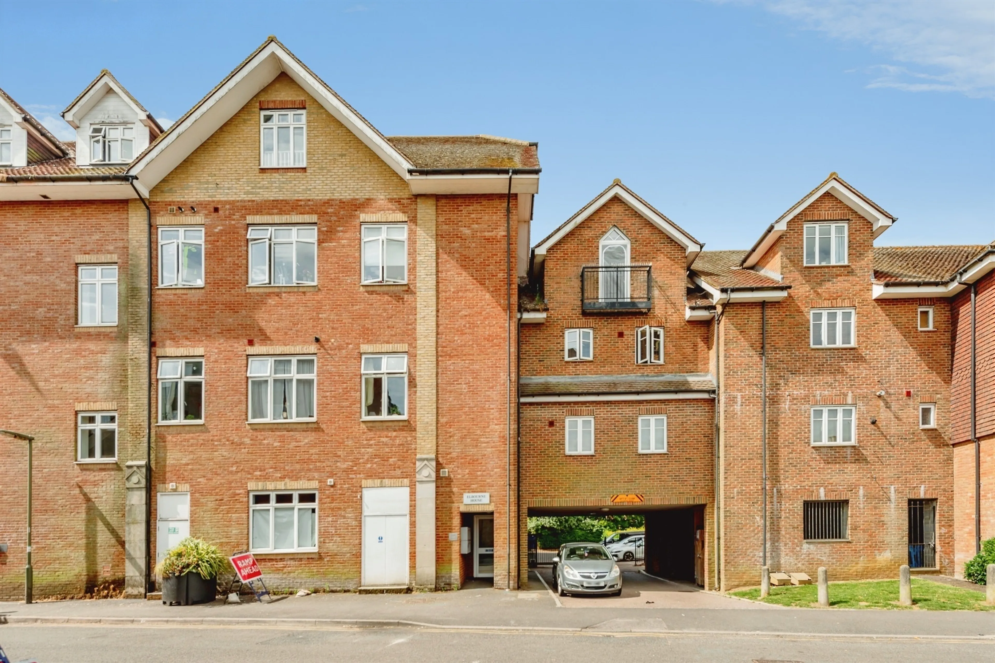 Property photo 0