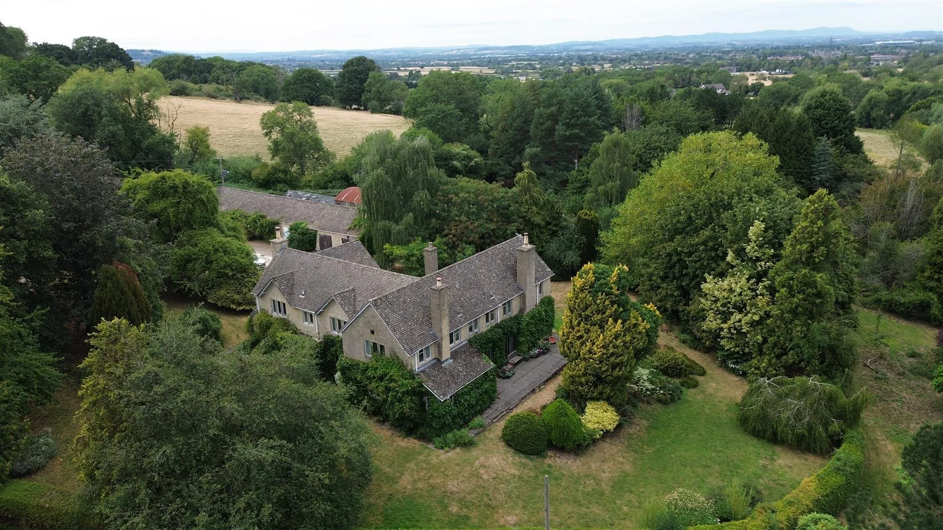 Property photo top 3