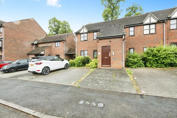 Eton Close, Weedon, Northampton, NN7