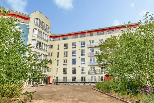 The Crescent, Hannover Quay