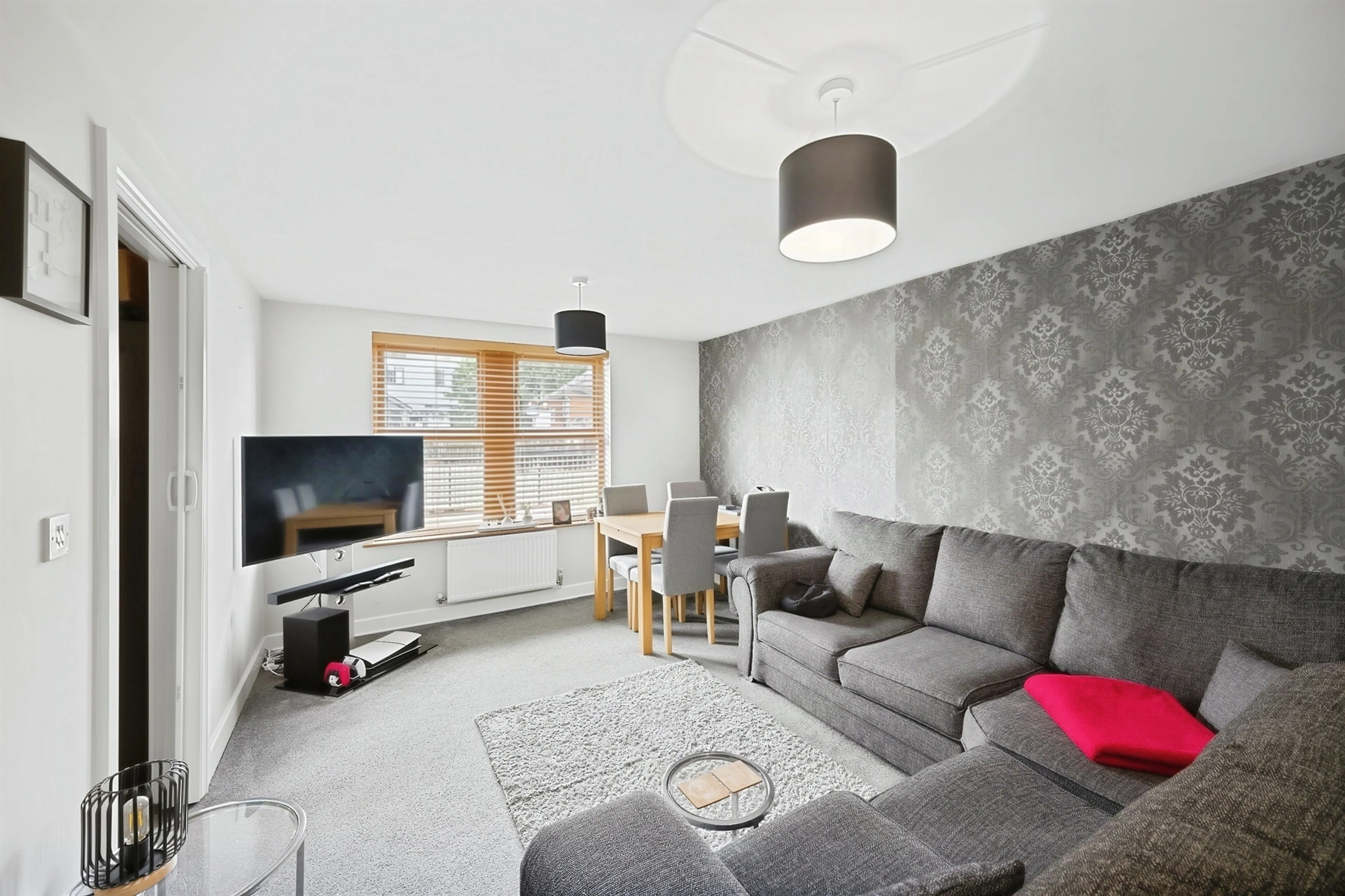 Property at Weedon Road, Northampton