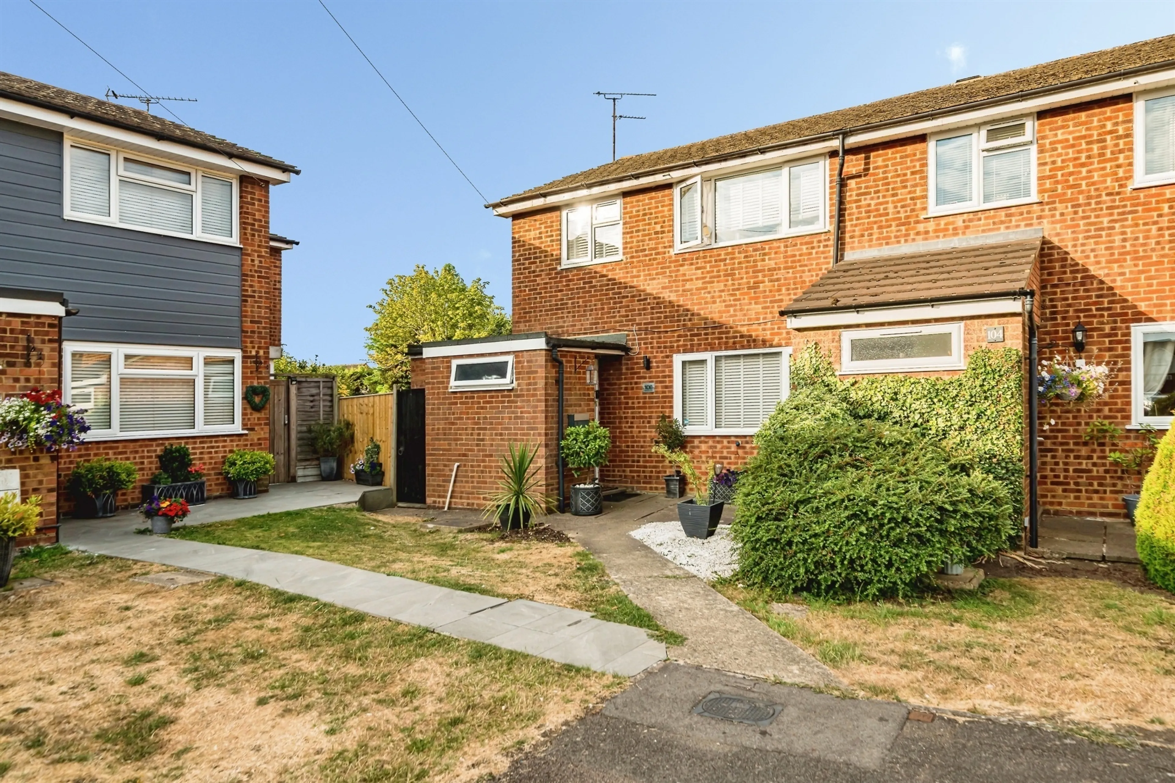 Property photo 0