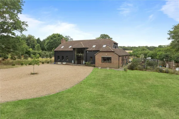 Hartfield Road, Marsh Green, TN8 photo 1