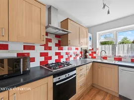 Trevithick Close, Feltham thumb 2