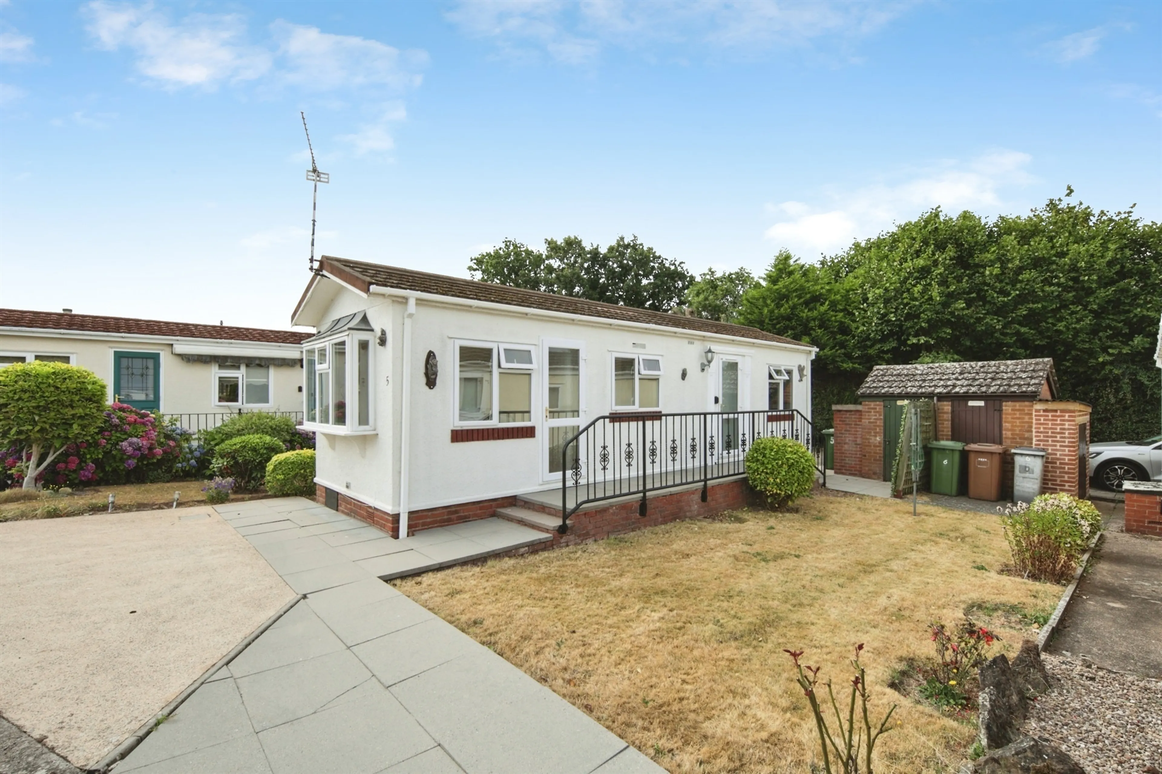 Property photo 0