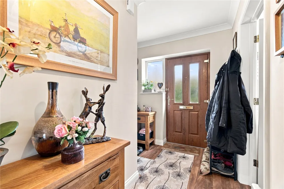 Property carousel item 4