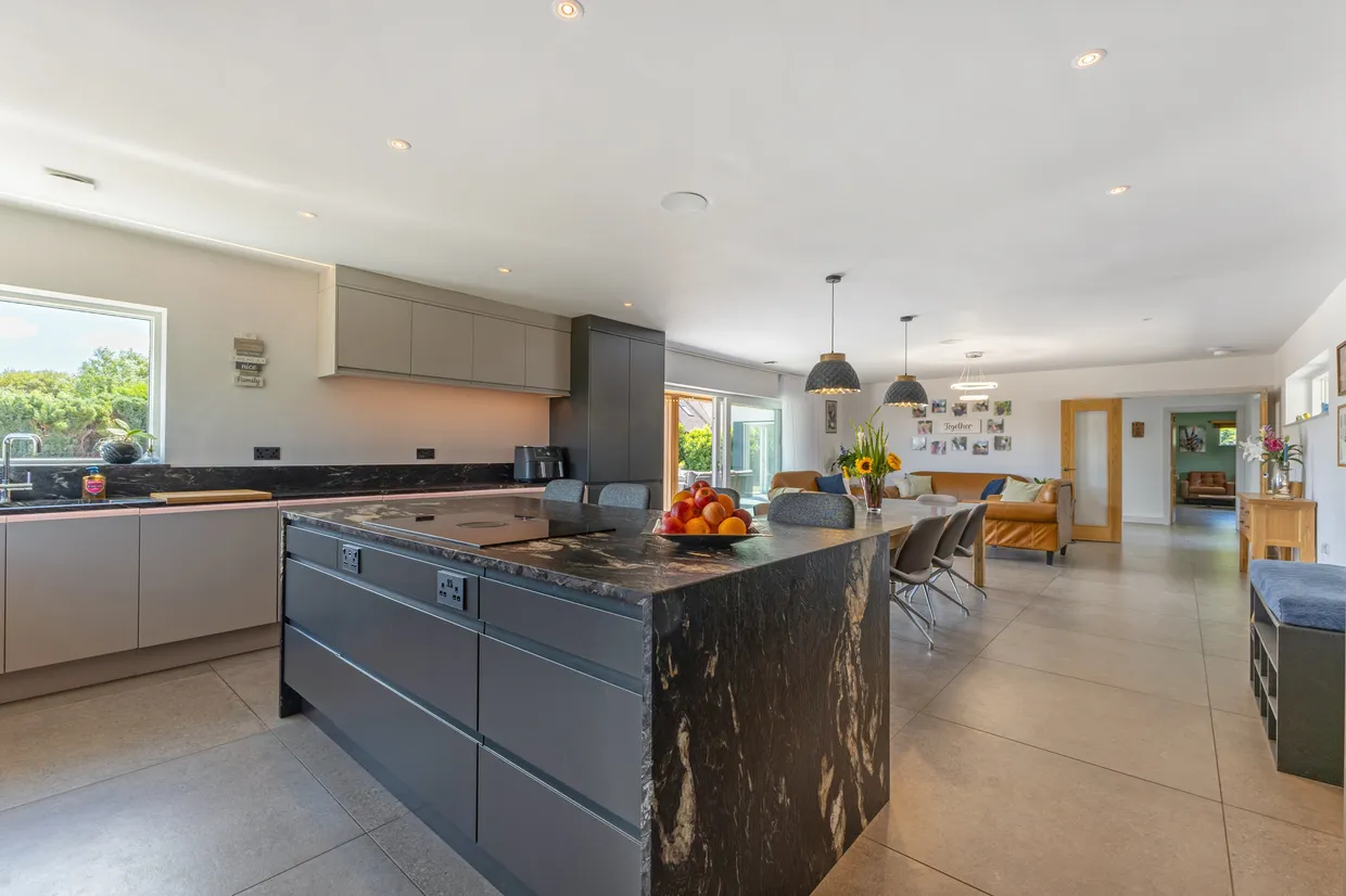 Goose Hill, Thatcham, RG19 photo 8