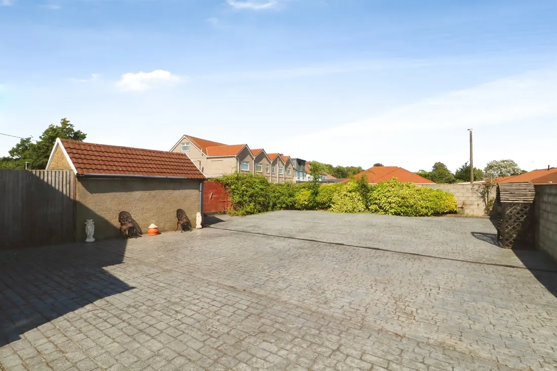 Property photo 12