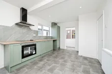 Kent Place, Dudley