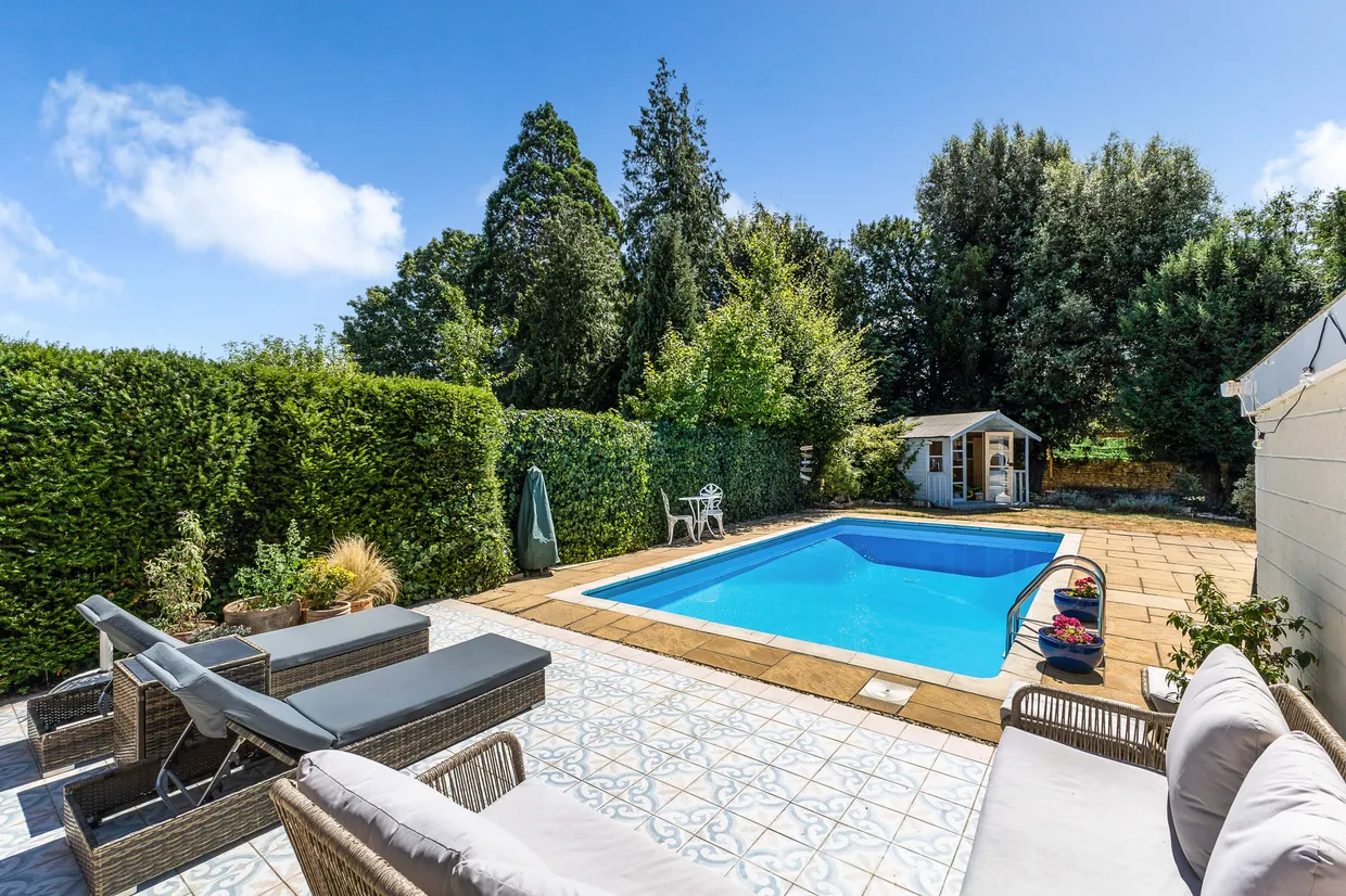 Berryfield Road, Bradford-On-Avon, BA15 photo 2