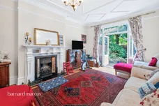 Fordhook Avenue, London