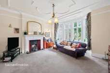 Fordhook Avenue, London