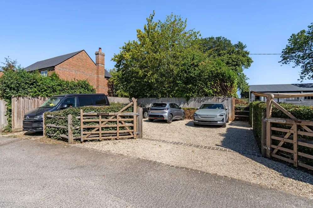 Adbury Road, Newbury, RG20 photo 14