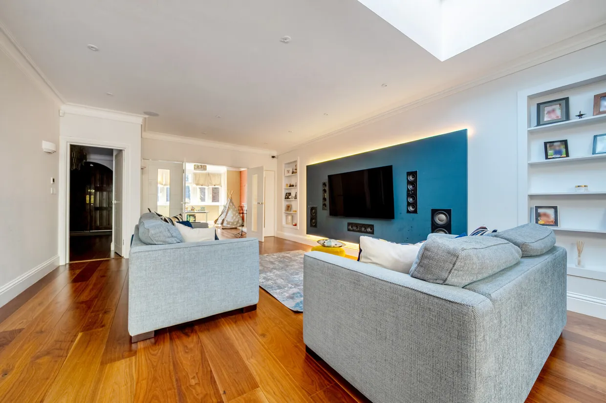 Longland Drive, Totteridge, N20 photo 13