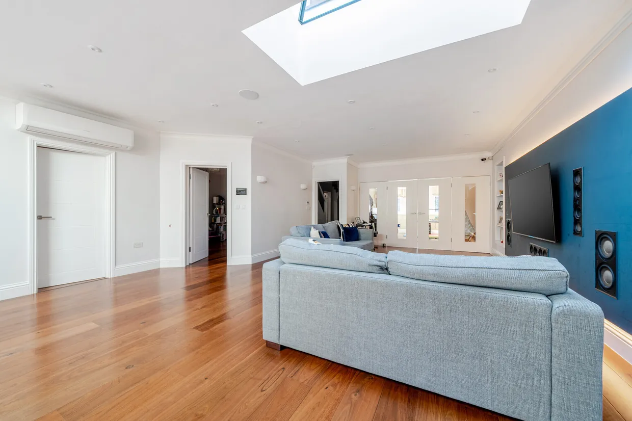 Longland Drive, Totteridge, N20 photo 14