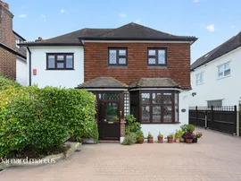 Park Avenue East, Epsom photo