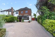 Park Avenue East, Epsom