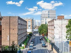 Bardsley Lane, London thumb 2