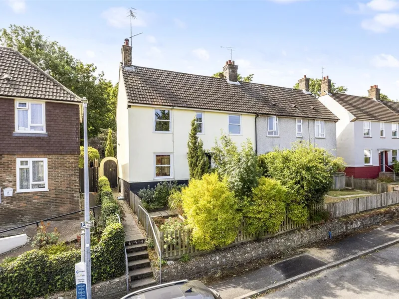 Property thumbnail 2 out of 3