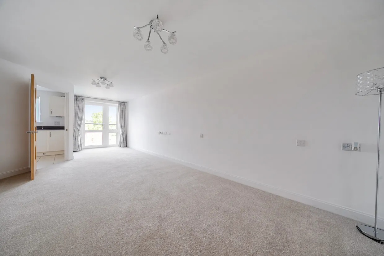 Pegs Lane, Hertford, SG13 photo 6