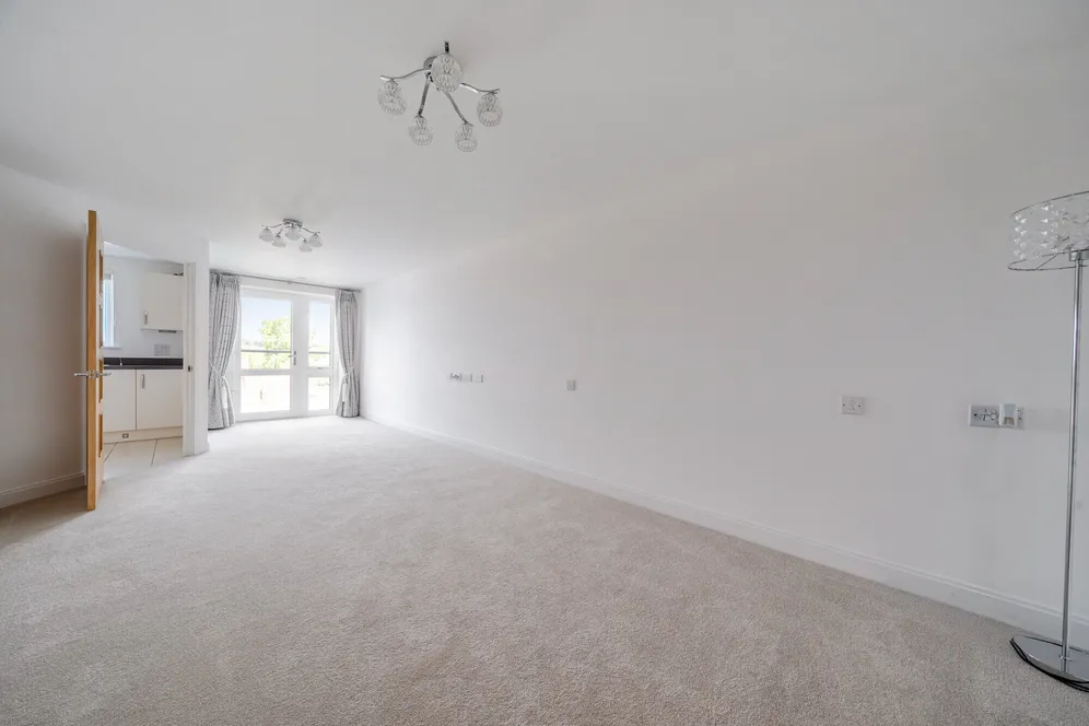 Pegs Lane, Hertford, SG13 photo 6