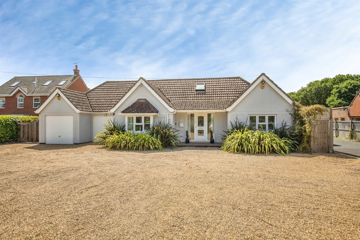 Thorpe Road, Kirby Cross, Frinton-On-Sea