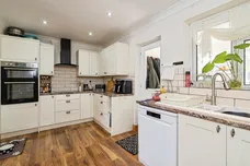 Mount Pleasant, Diss
