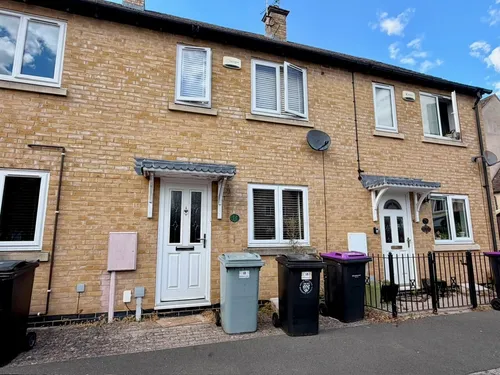Mallard Court, STAMFORDphoto
