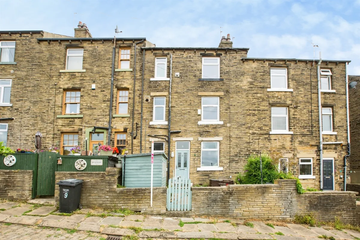 Darnes Avenue, Halifax