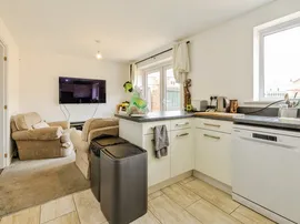 Furnace Close, North Hykeham, Lincoln thumb 2