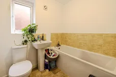 Furnace Close, North Hykeham, Lincoln