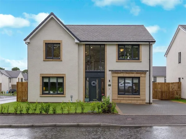 Woodside Drive, Coylton, Ayrshire, KA6
