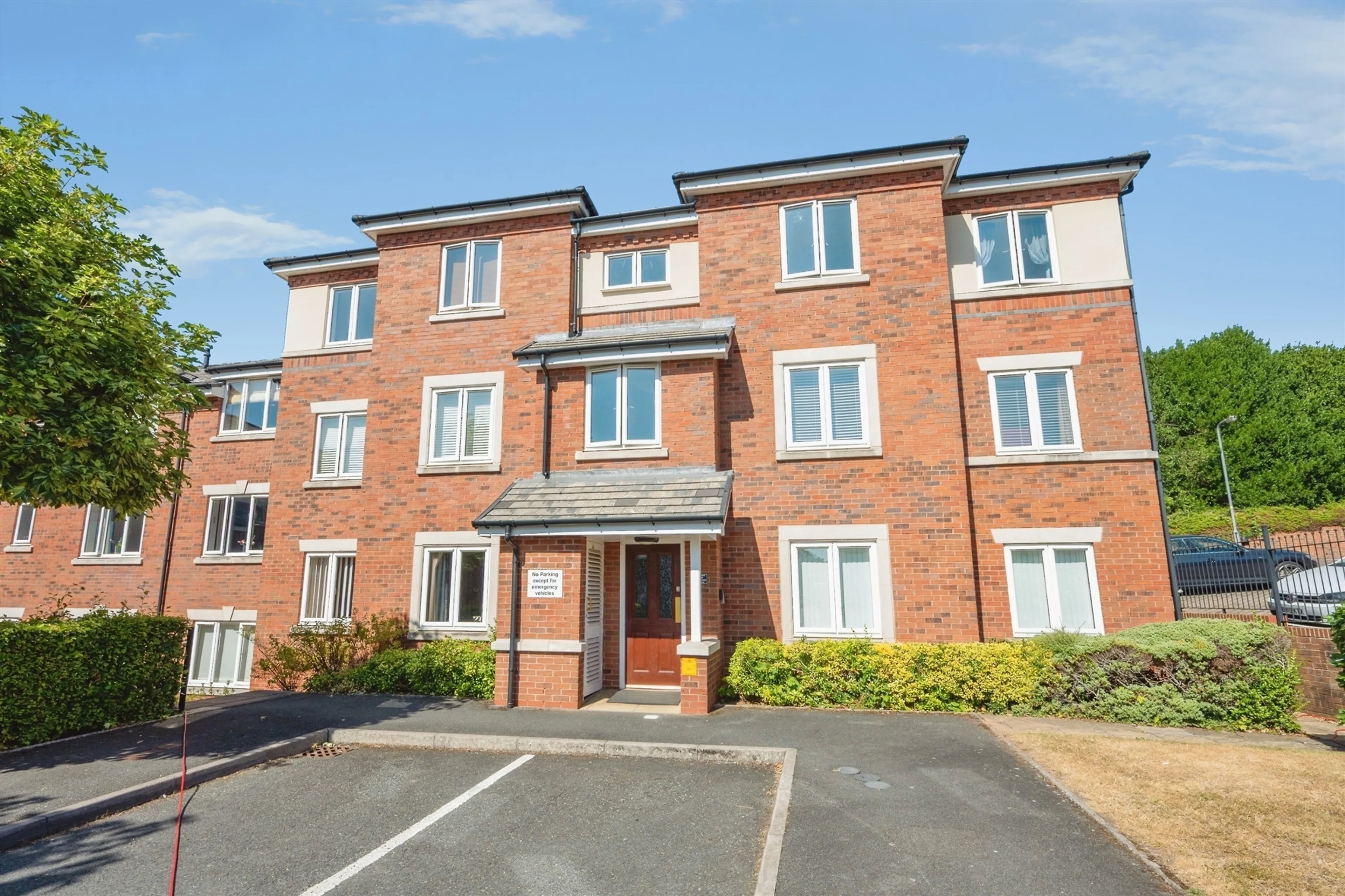 Property at Stratford Gardens, Bromsgrove