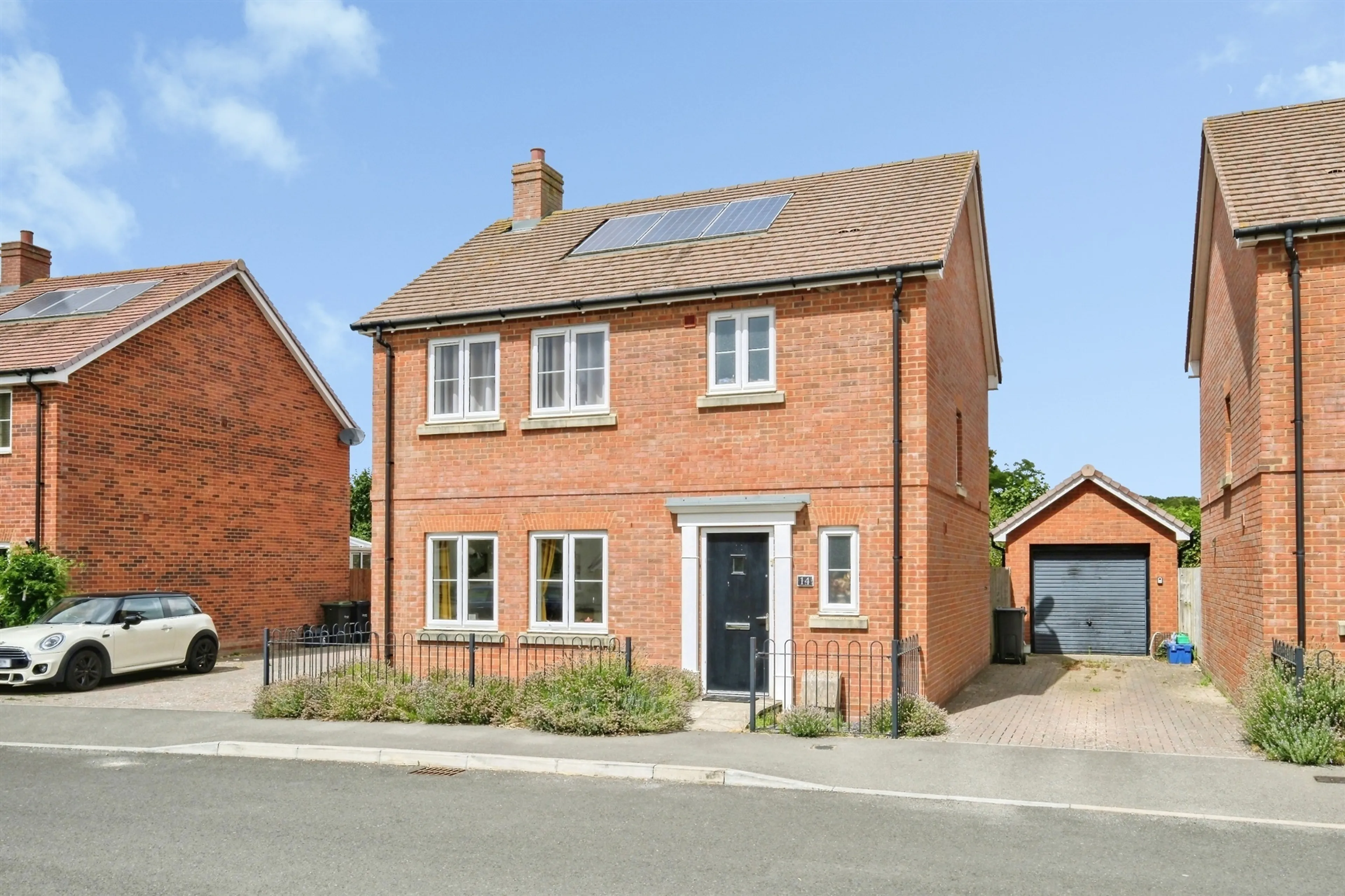 Property photo 0