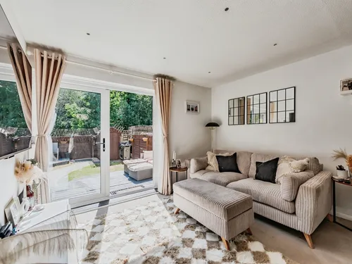 Brooklands Road, Crawleyphoto