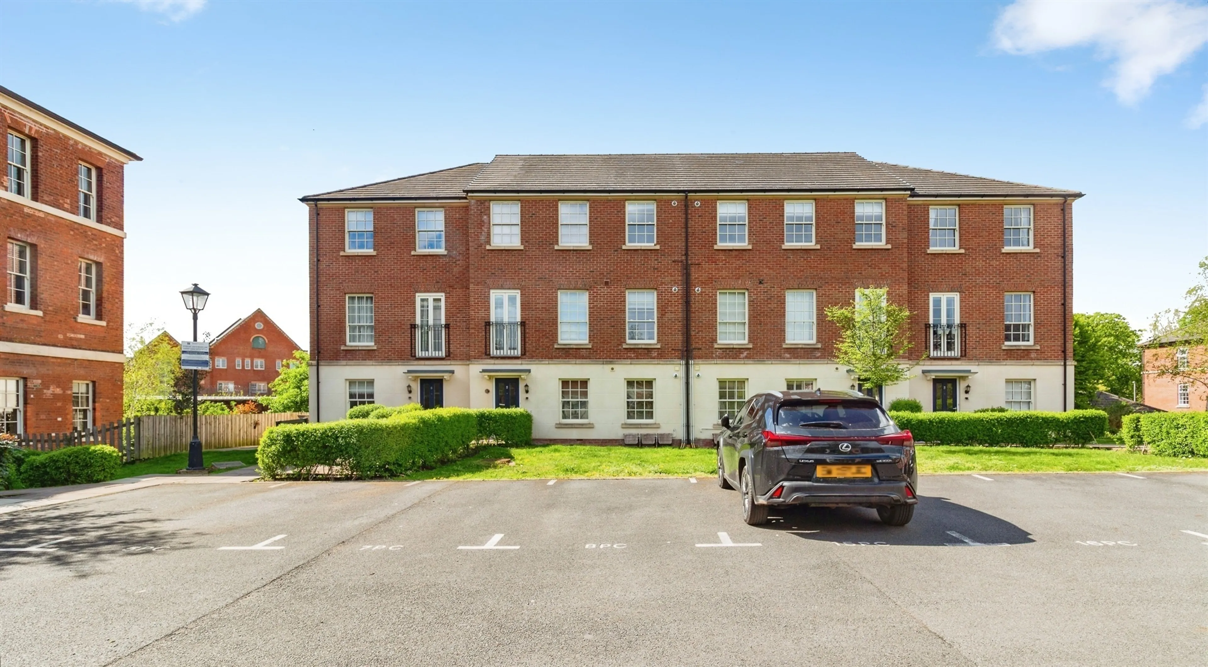Property photo 0