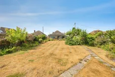 Worlds End Lane, Weston Turville, AYLESBURY