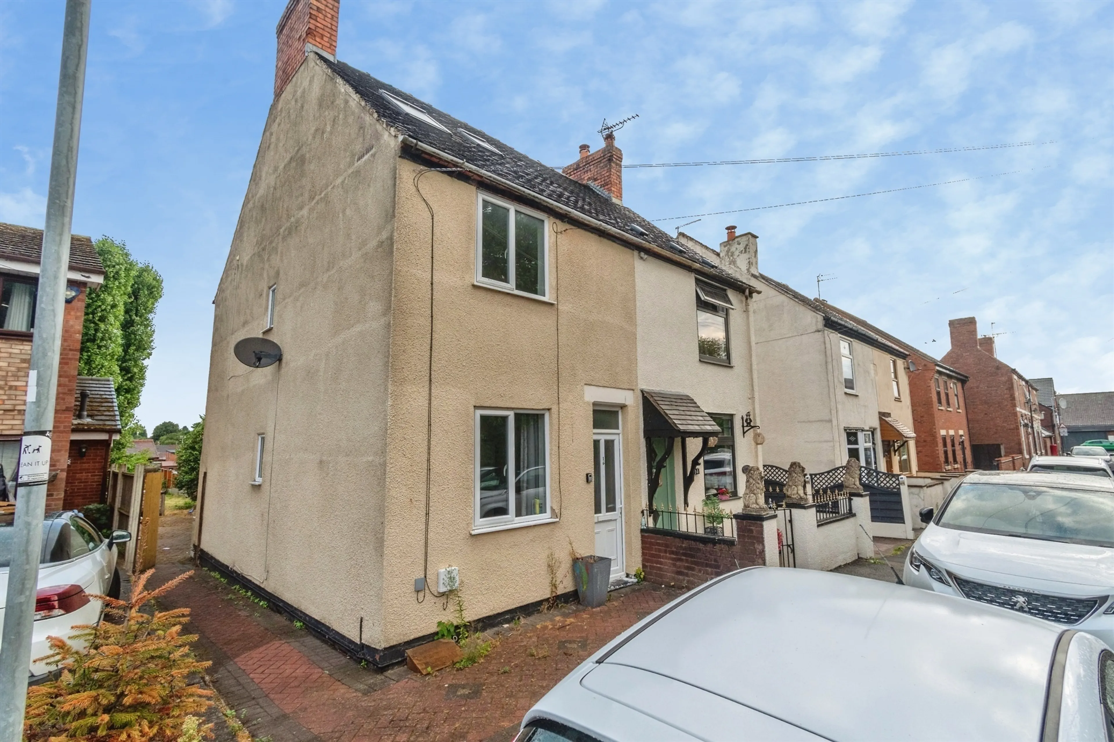Property photo 0