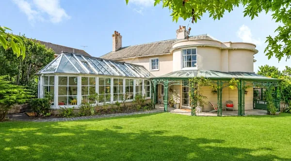 Kinnell Close, Emsworth, Hampshire, PO10