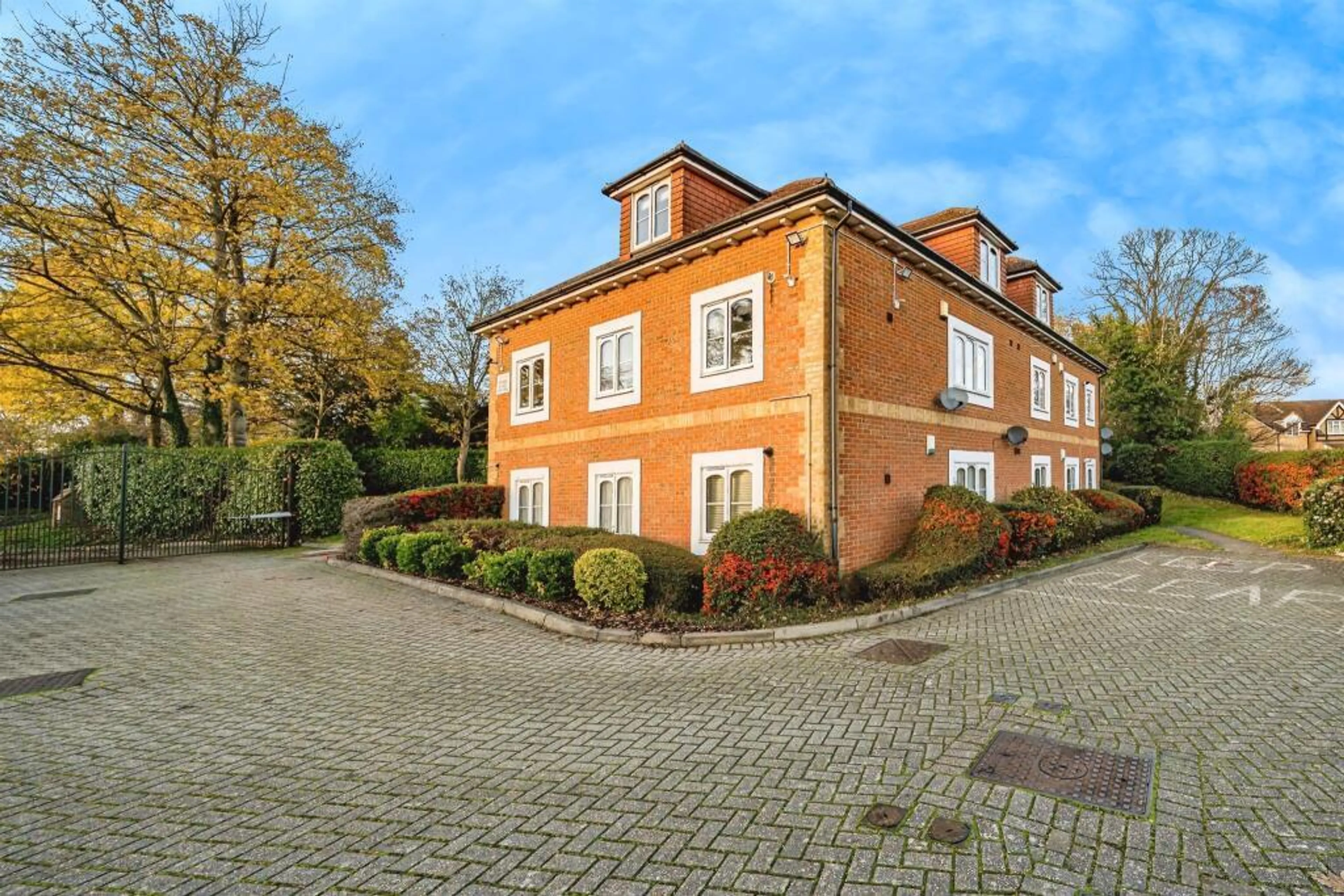 Property photo 0
