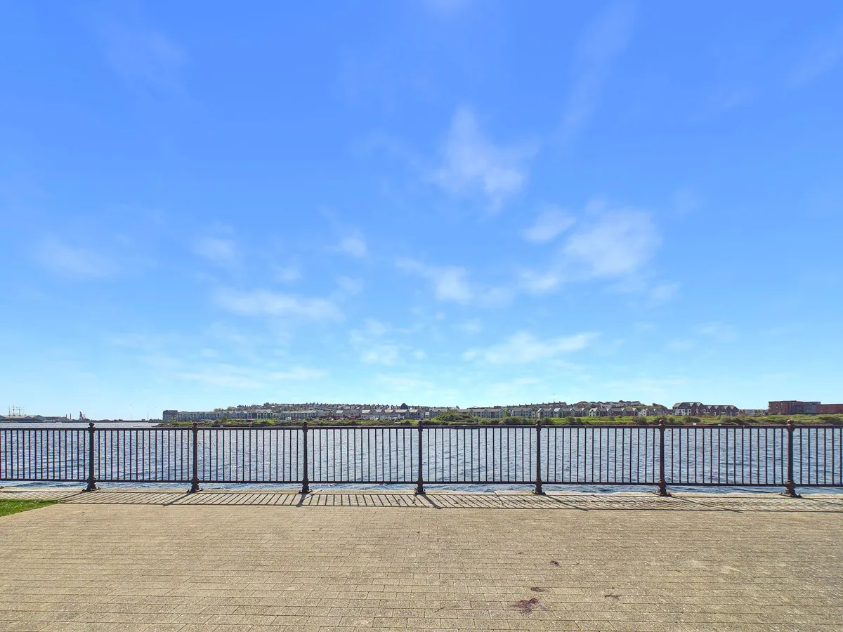 Cei Tir Y Castell, Barry, CF63