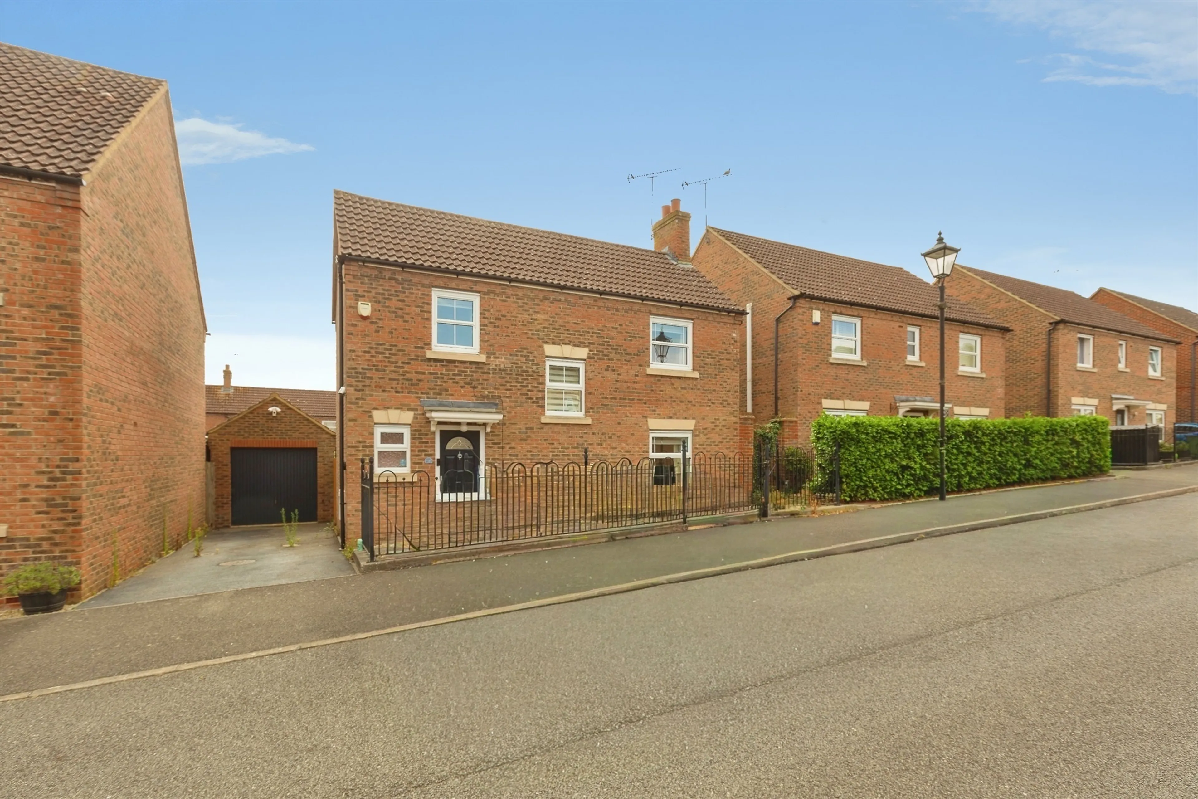 Property photo 0