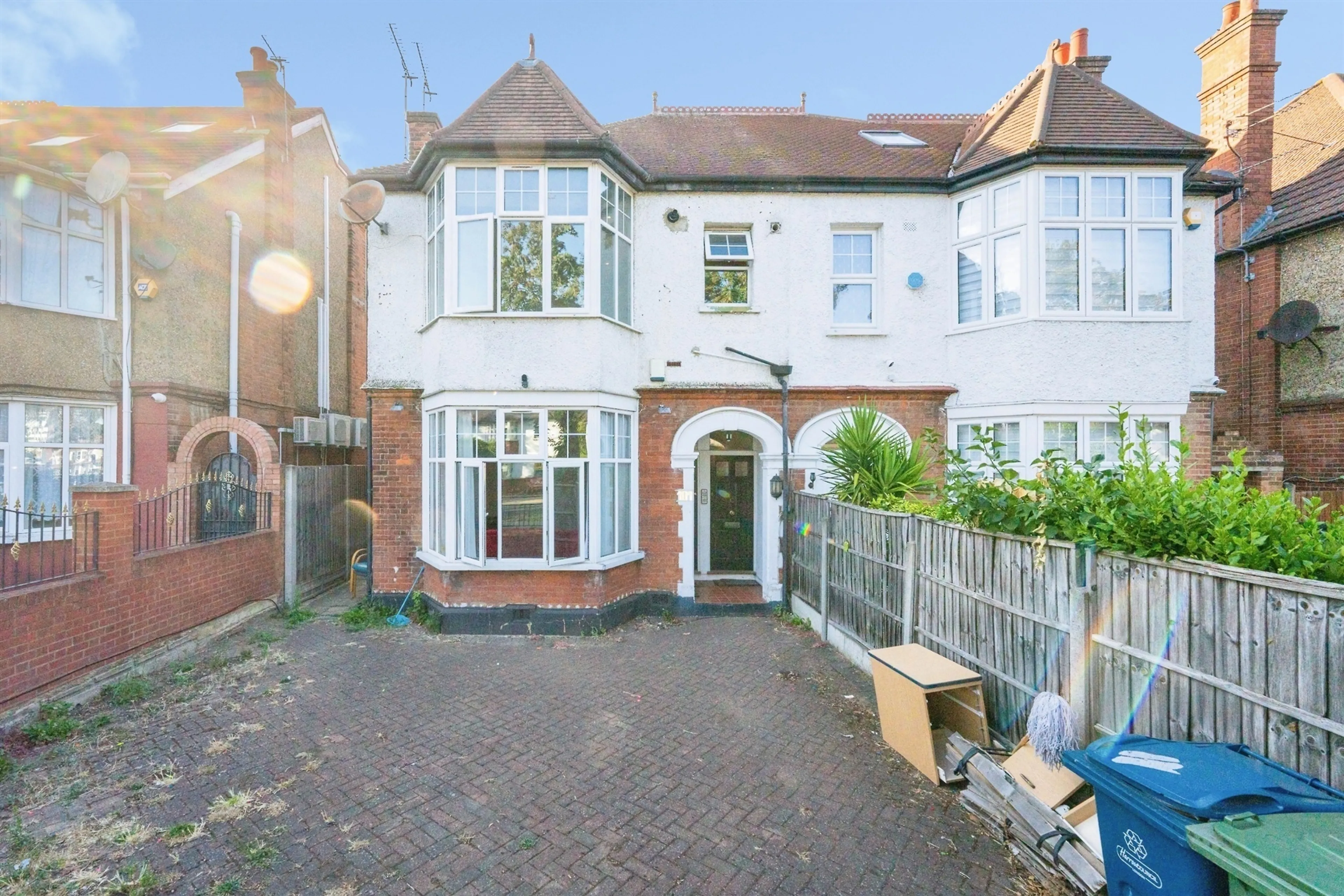 Property photo 0