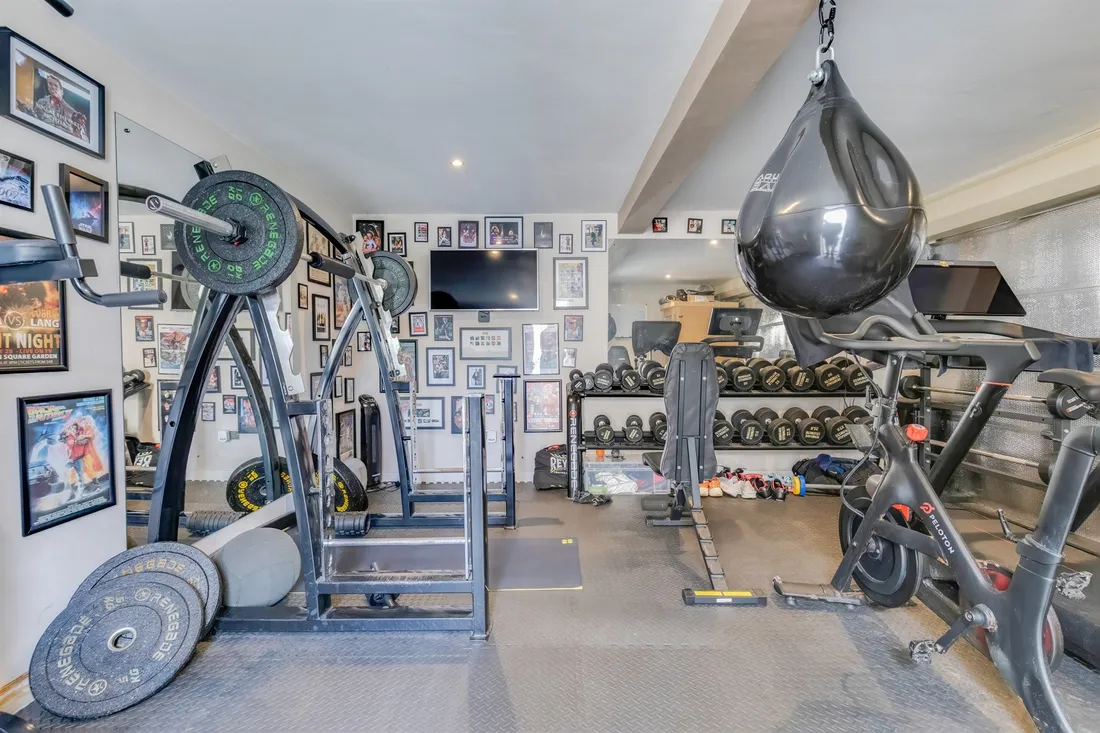 Property photo 31