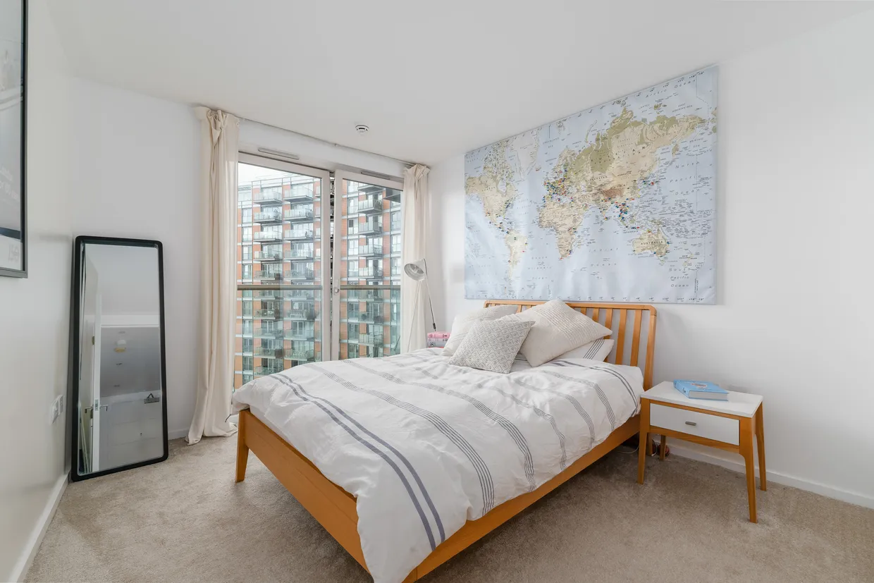 Fairmont Avenue, London, E14 photo 8