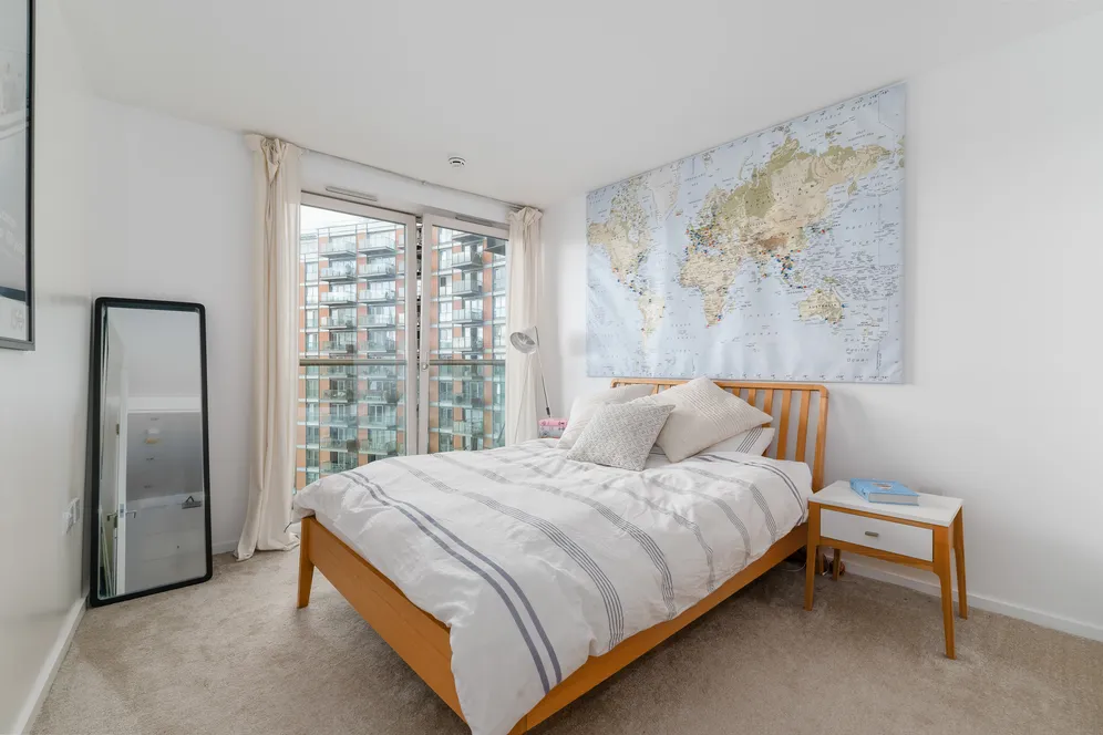 Fairmont Avenue, London, E14 photo 8