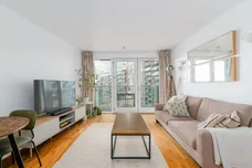 Fairmont Avenue, London, E14 photo 14