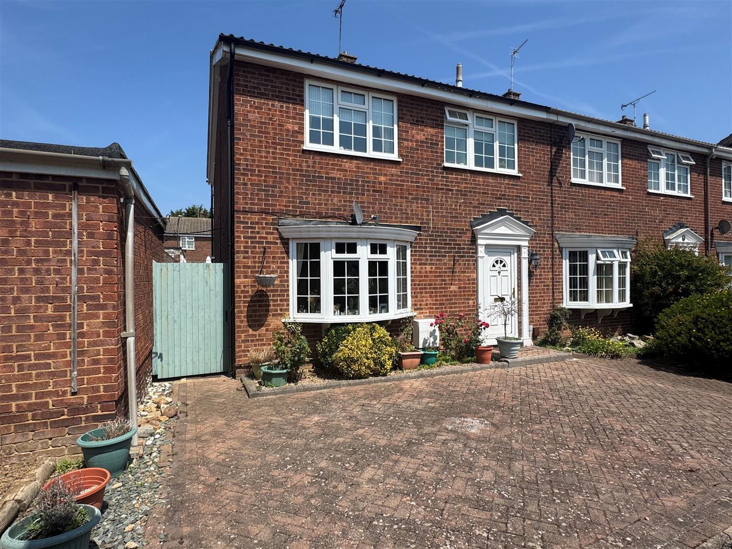 Collins Way, Leigh-On-Sea Image 1