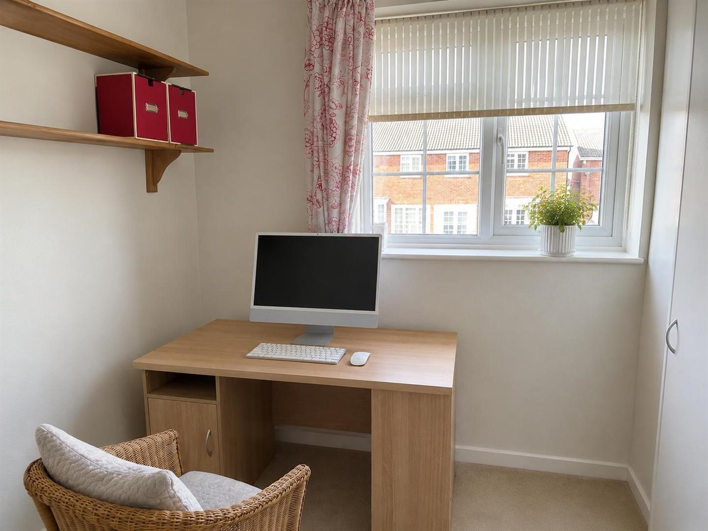 Collins Way, Leigh-On-Sea Image 8