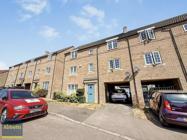 Longchamp Drive, Ely